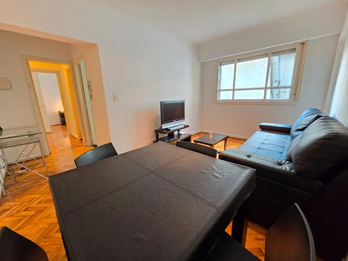 Departamento de 2 ambientes en venta en Retiro, Libertad 800