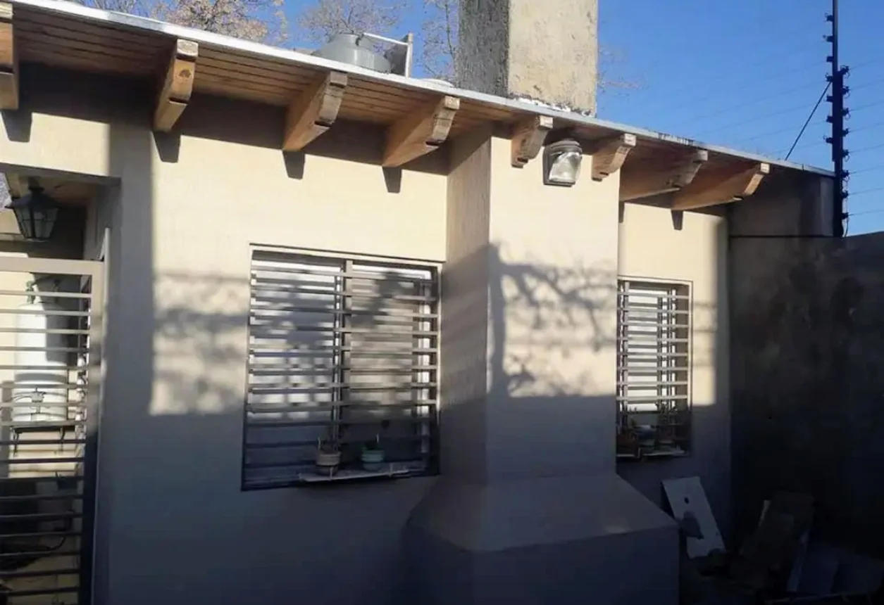 Casa en venta en Guaymallén, foto 2