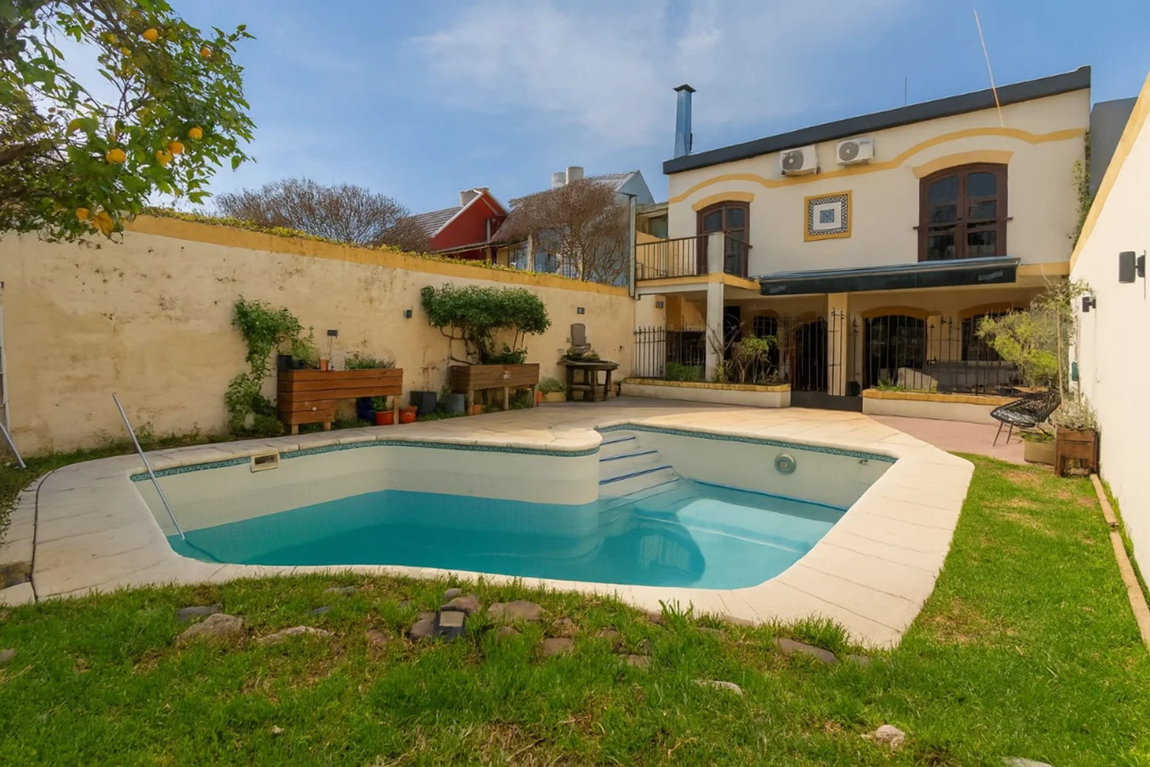 Casa de 4 ambientes en venta en Villa Urquiza, Lugones 3000, foto 2