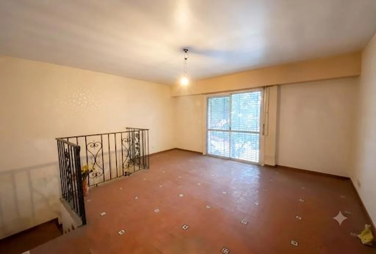 PH de 3 ambientes en venta en Lanús Este, Villa de Luján 2100