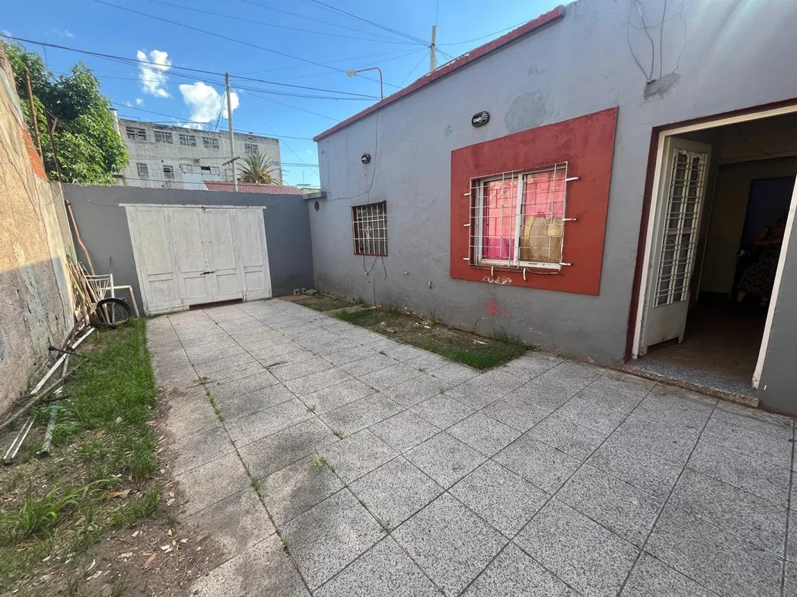 Casa en venta en Ramos Mejía, foto 2