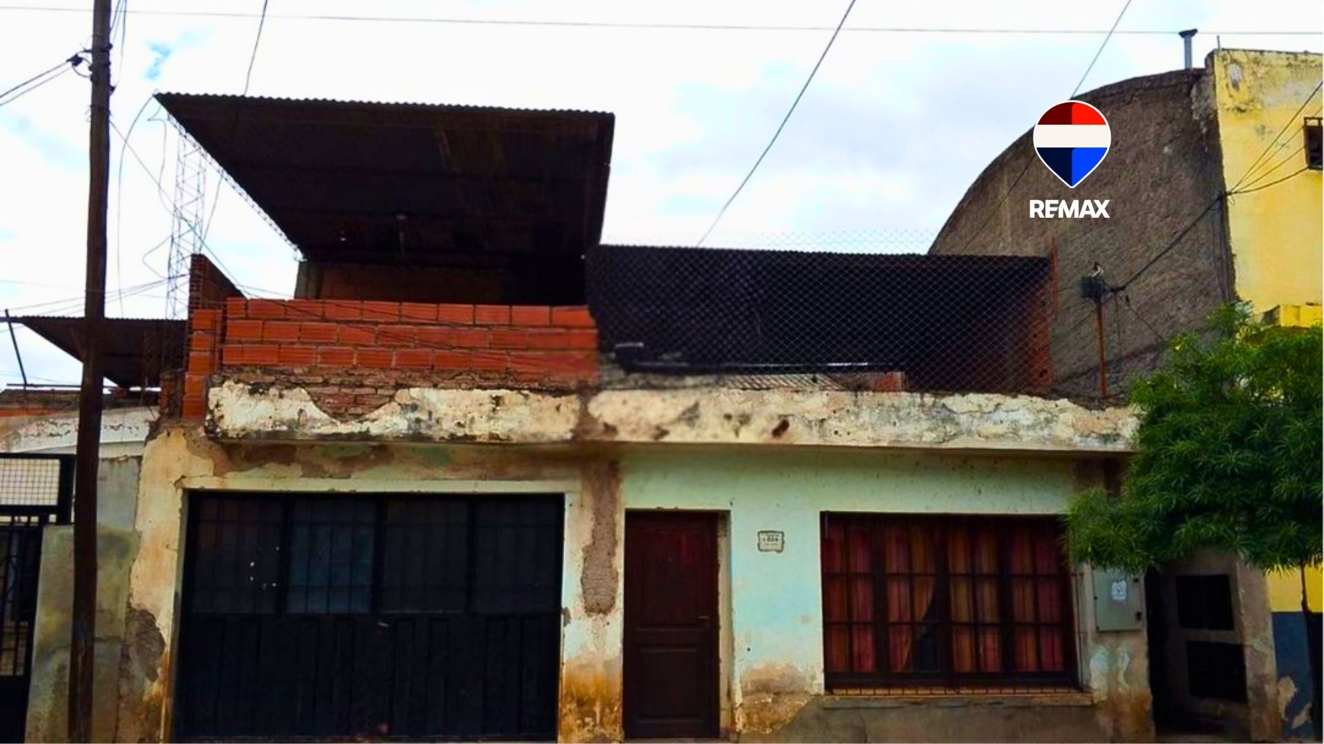 CASA A RECICLAR EN VENTA EN VILLA MONICA 2 DORM - foto 1