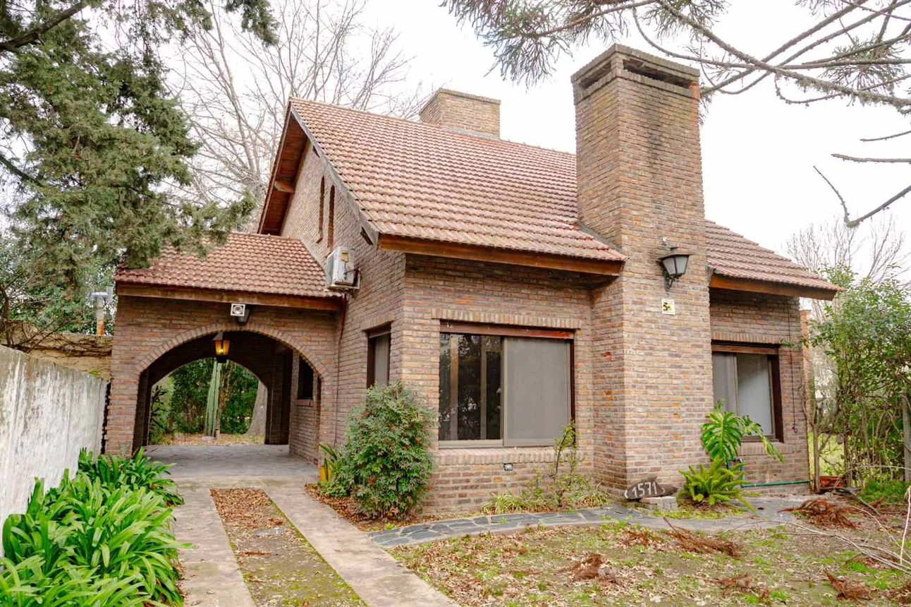Casa de 3 ambientes en venta en Pilar, Los Nomeolvides 1500