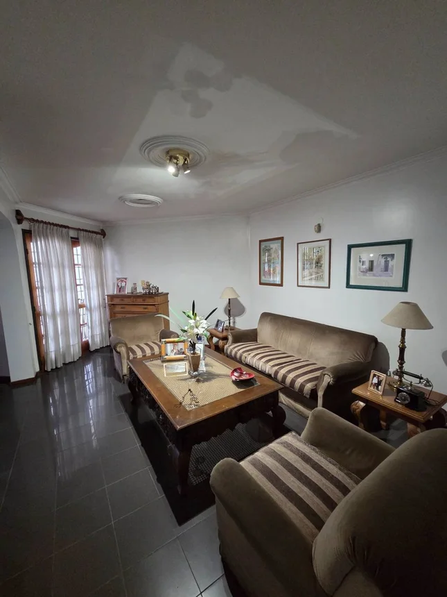 Casa de 7 ambientes en venta en Mendoza, Don Bosco y Primitivo de la Reta 0