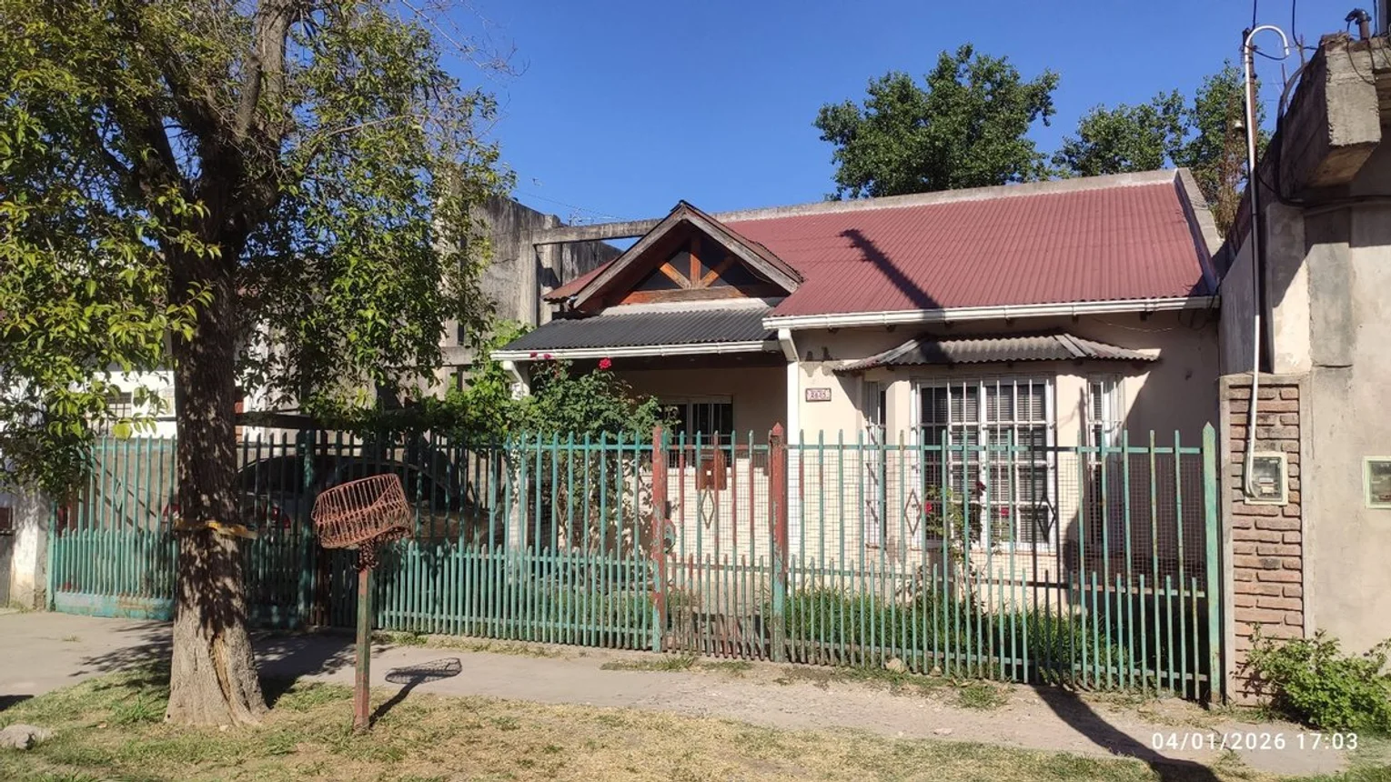 Casa de 3 ambientes en venta en Moreno, Plutarco 2300, foto 3