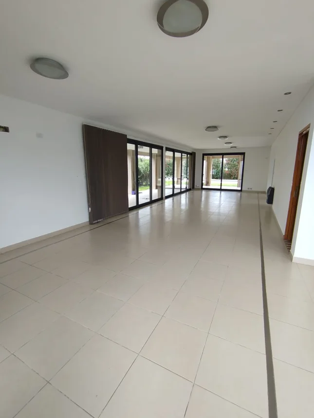 Casa de 8 ambientes en alquiler en Santa Fe, Altos de la Ribera 100, foto 3