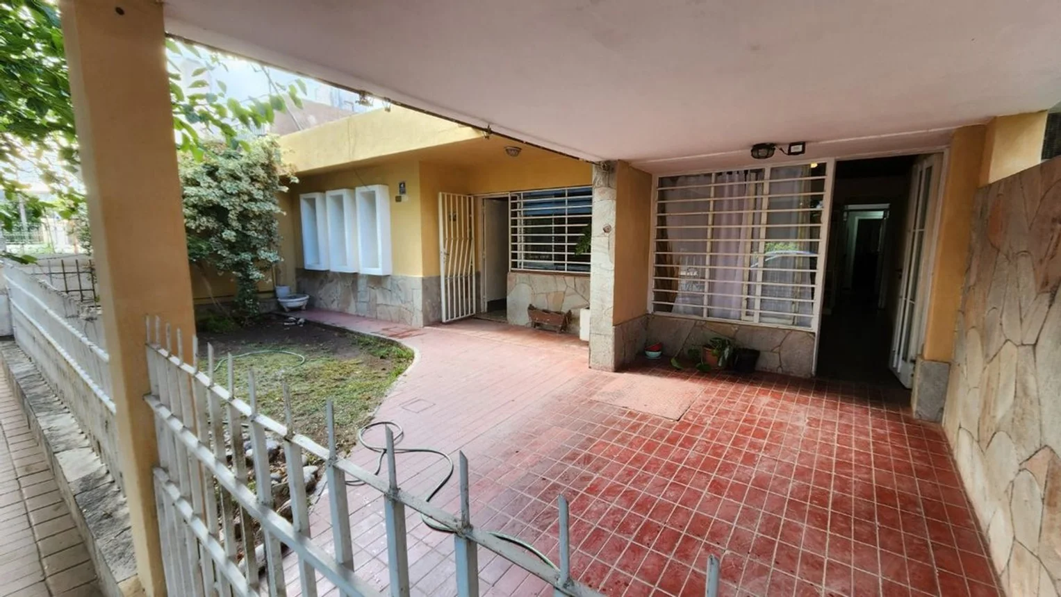 Casa en venta en Guaymallén, foto 2