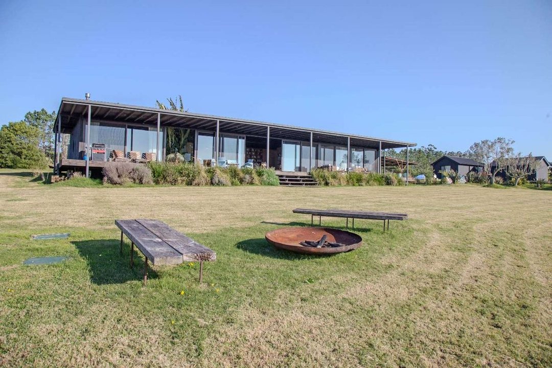 Venta Casa Pueblo Mio 3 dorm, servicio