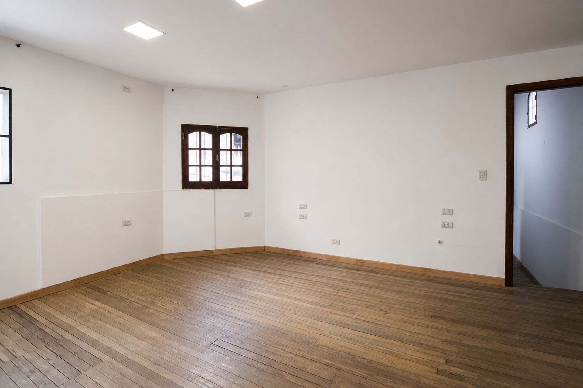 CASA EN VENTA 7 DORM PASEO GÜEMES CENTRO - foto 20