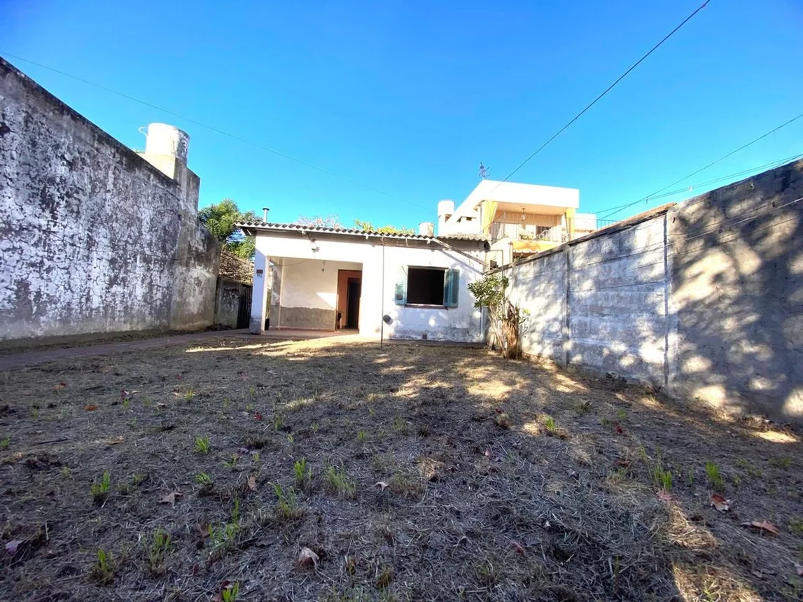 Casa de 3 ambientes en venta en Moreno, Doctor de la Quintana 100