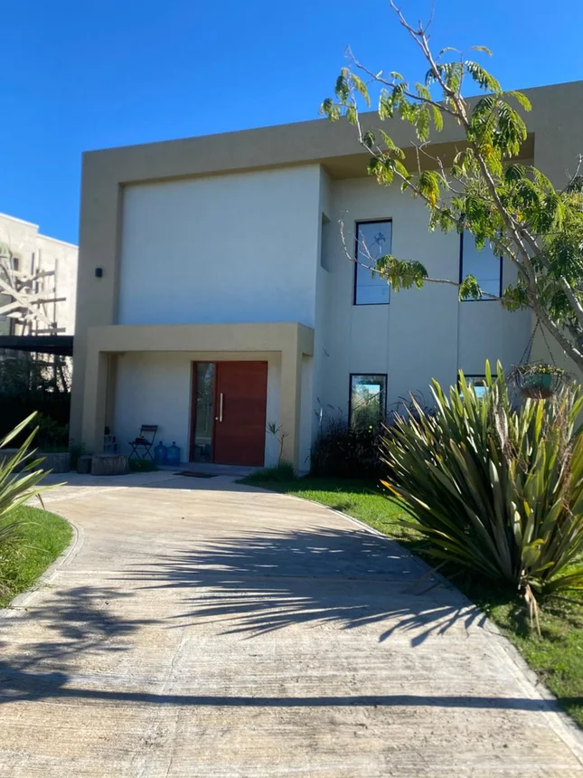 Casa de 4 ambientes en venta en Pilar, Silverio Basabe 200, foto 3