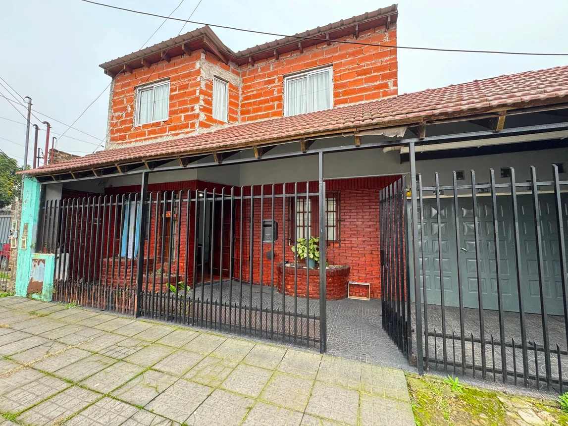 Casa de 6 ambientes en venta en San Miguel, Gutenberg 1700, foto 4