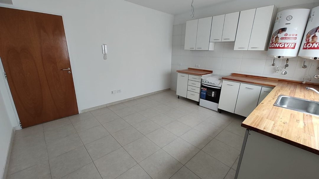 DEPARTAMENTO 3 AMB OPC. COCHERA Y BALCÓN TERRAZA