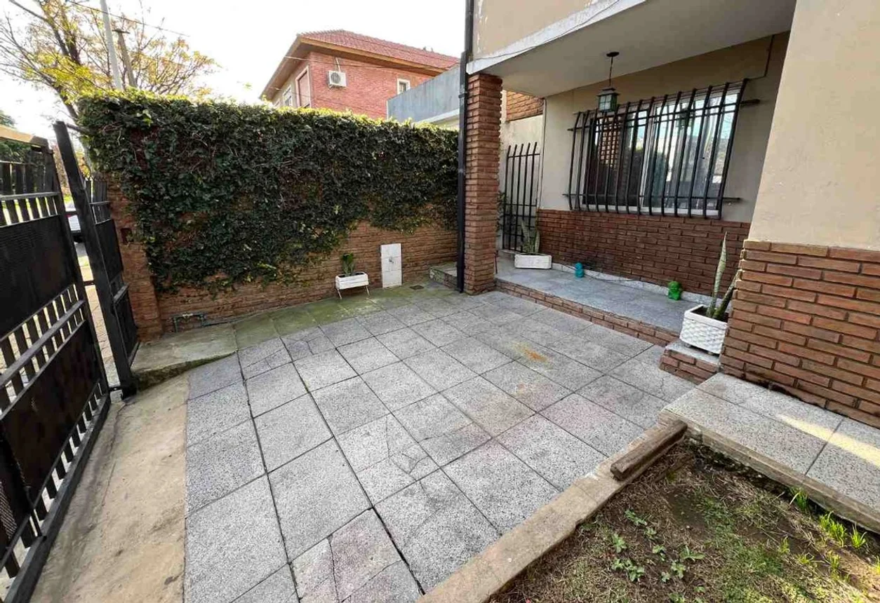 PH de 3 ambientes en venta en Villa Ballester, Zárate 4800