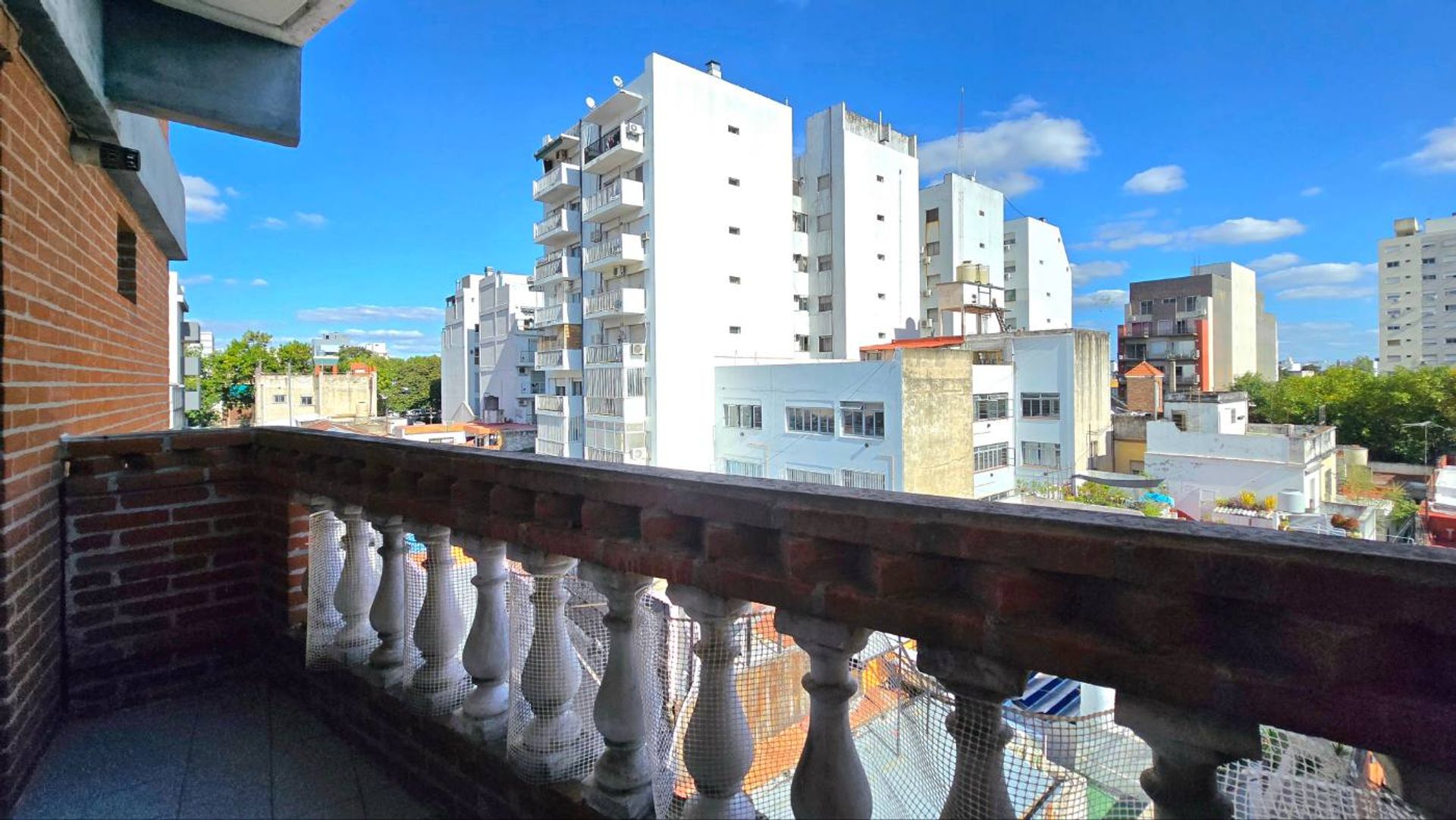 Foto 12 — VENTA DEPARTAMENTO 3 AMB LINIERS - C/COCHERA