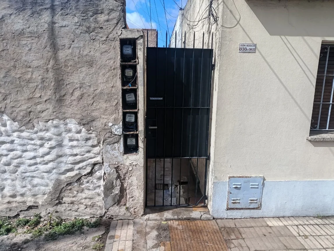 PH de 2 ambientes en venta en Bernal Oeste, Don Bosco 800