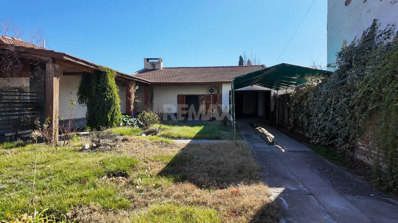 Casa de 3 ambientes en venta en Neuquén, San Martín 4200, foto 2