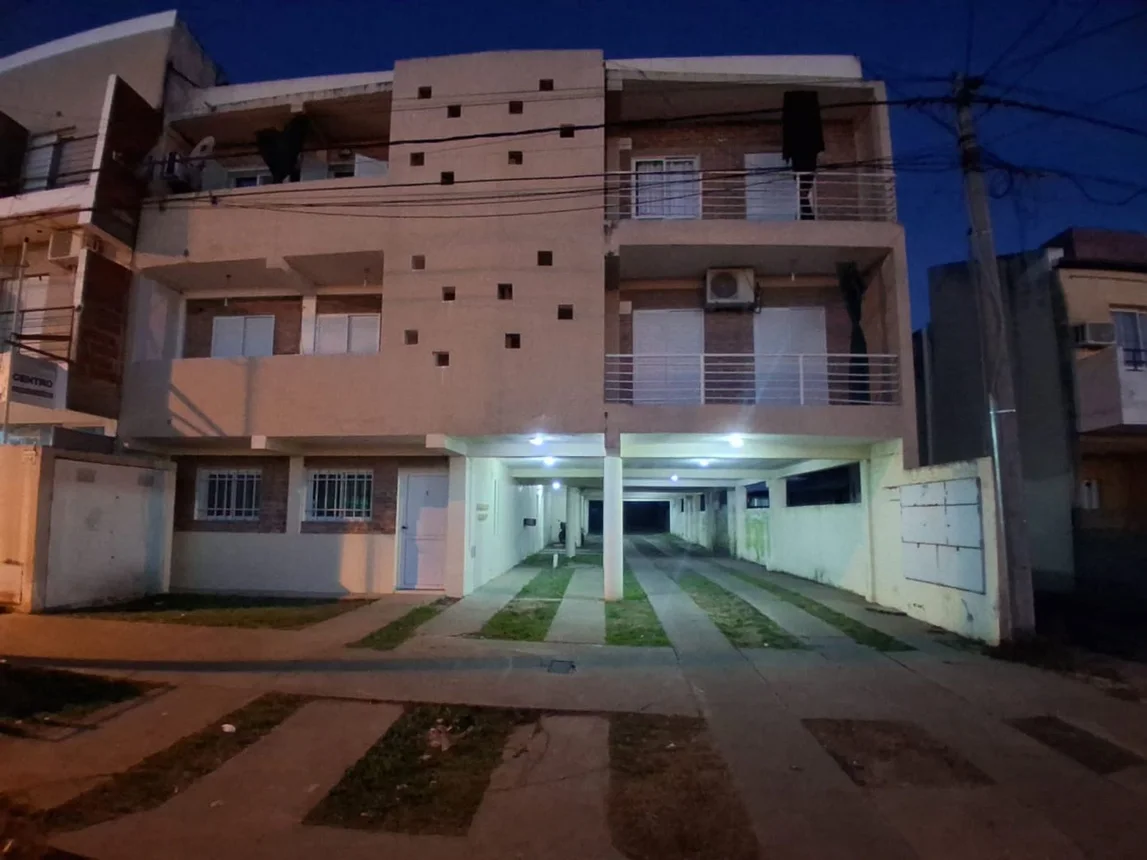Departamento de 2 ambientes en venta en Paraná, Las Golondrinas 100