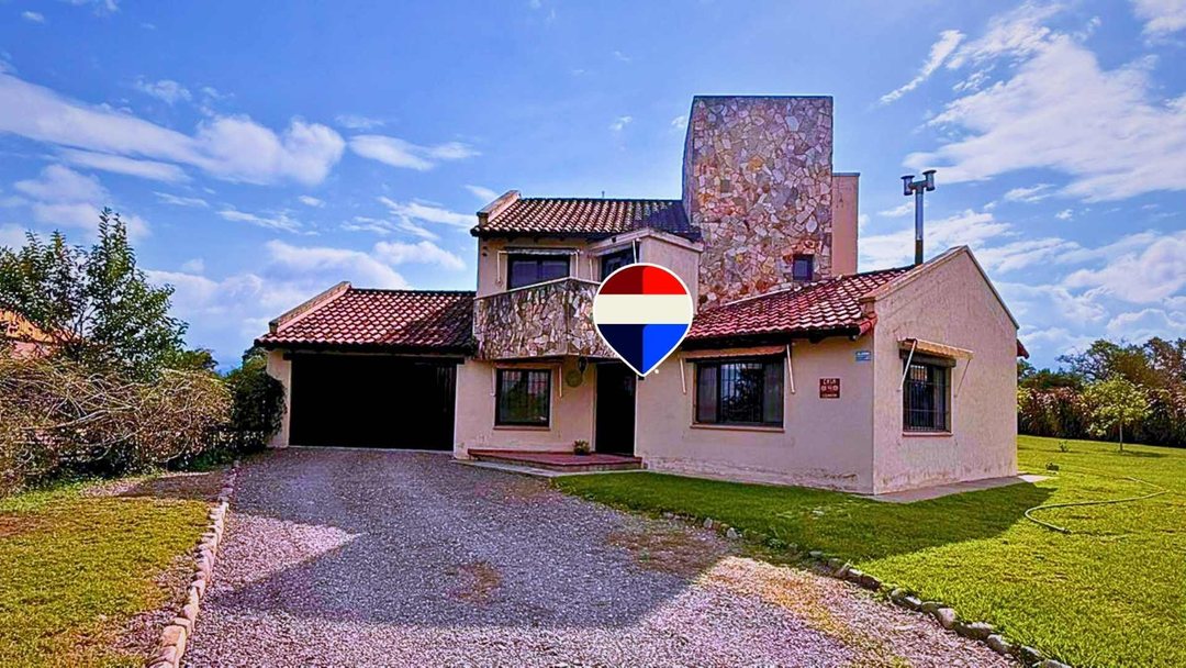 VENTA CASA LA MERCED CHICA 100 mts de RUTA 51