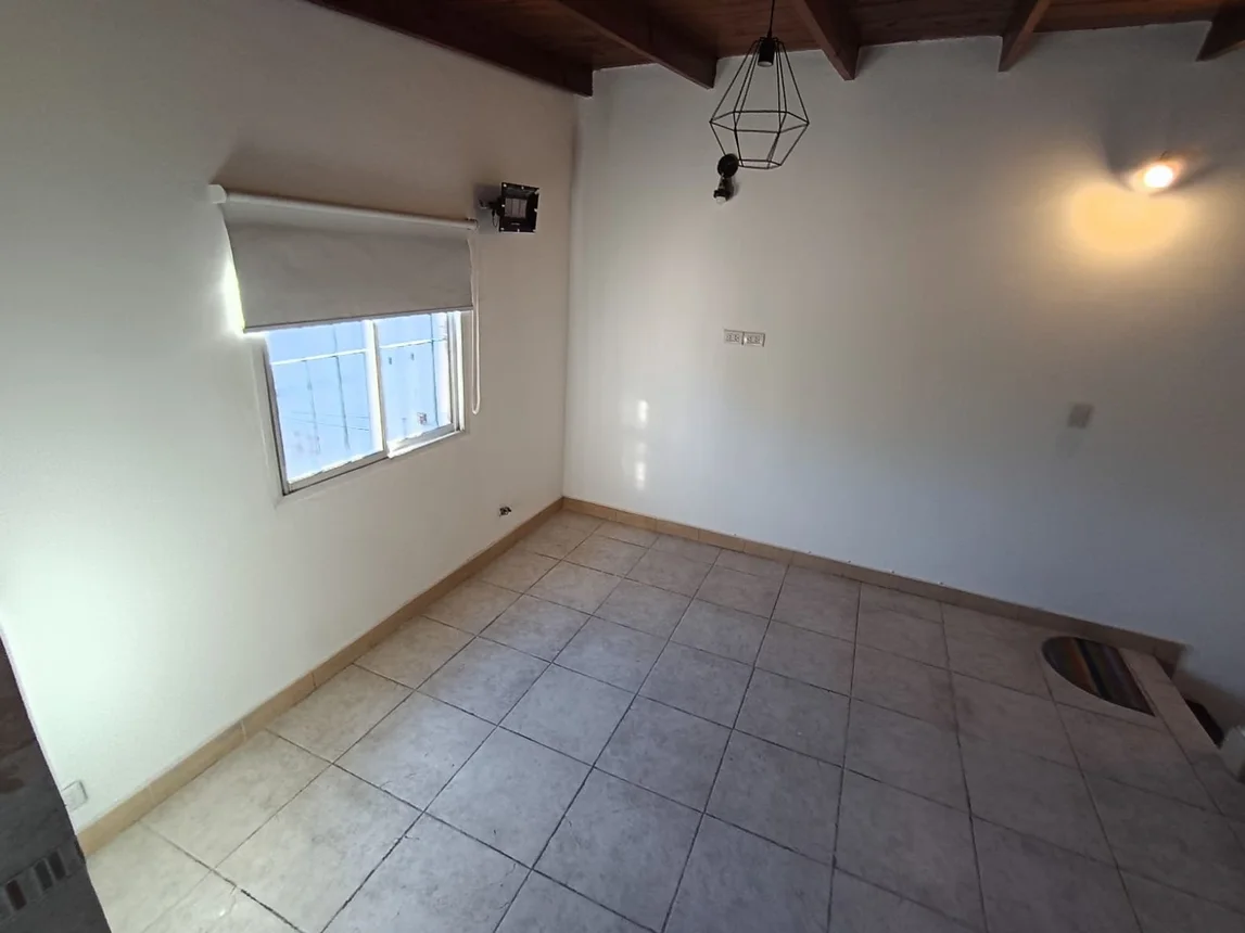 Departamento de 3 ambientes en venta en Banfield, Mario Bravo 0, foto 5