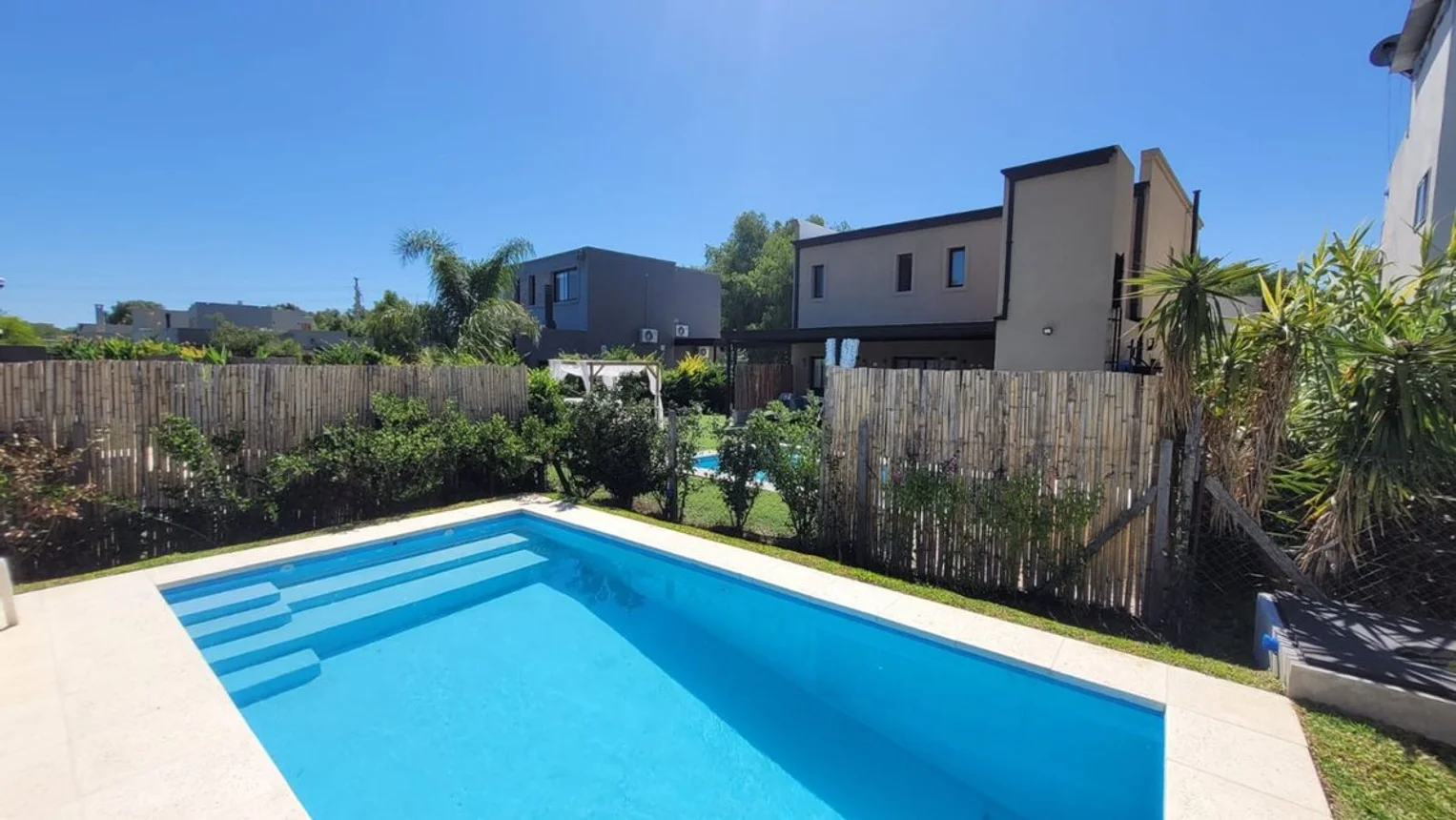 Casa en venta en Pilar