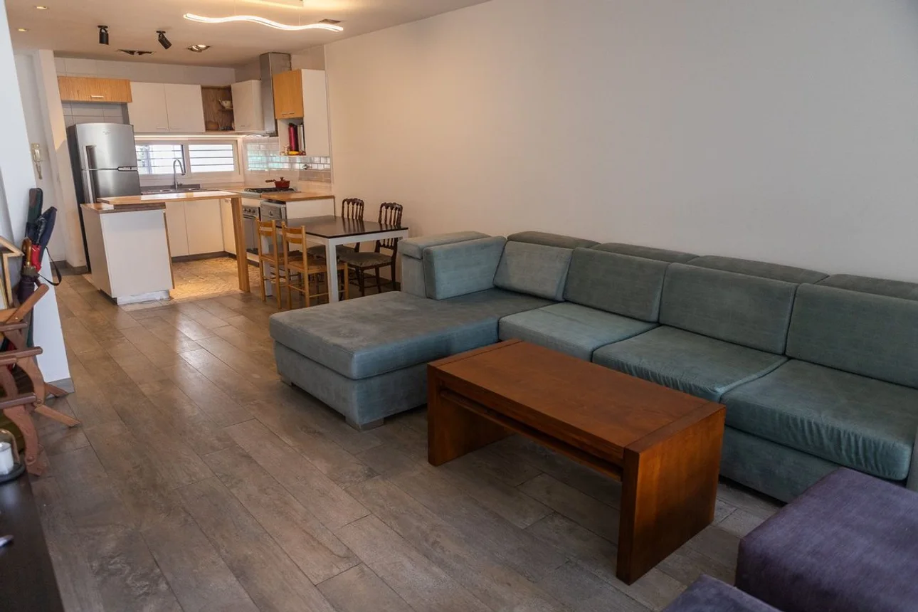 Casa tríplex de 5 ambientes en venta en Florida, Melo 1800, foto 2