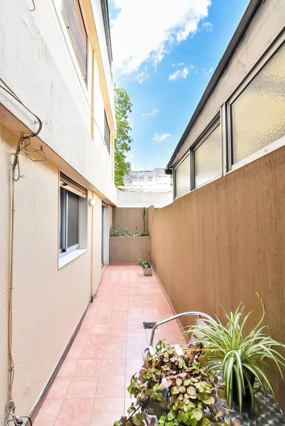 Departamento de 3 ambientes en venta en Flores, Pumacahua 0