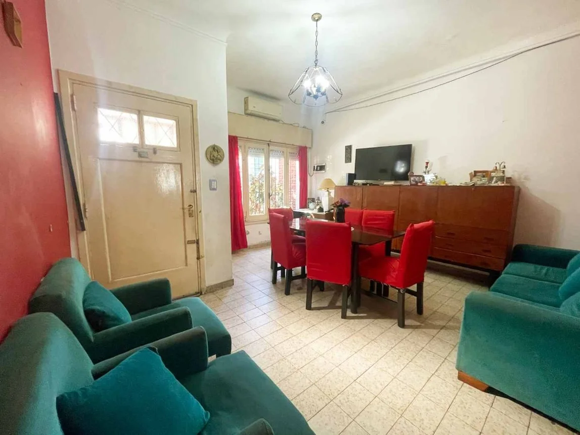 Casa de 3 ambientes en venta en Ramos Mejía, República 200, foto 5