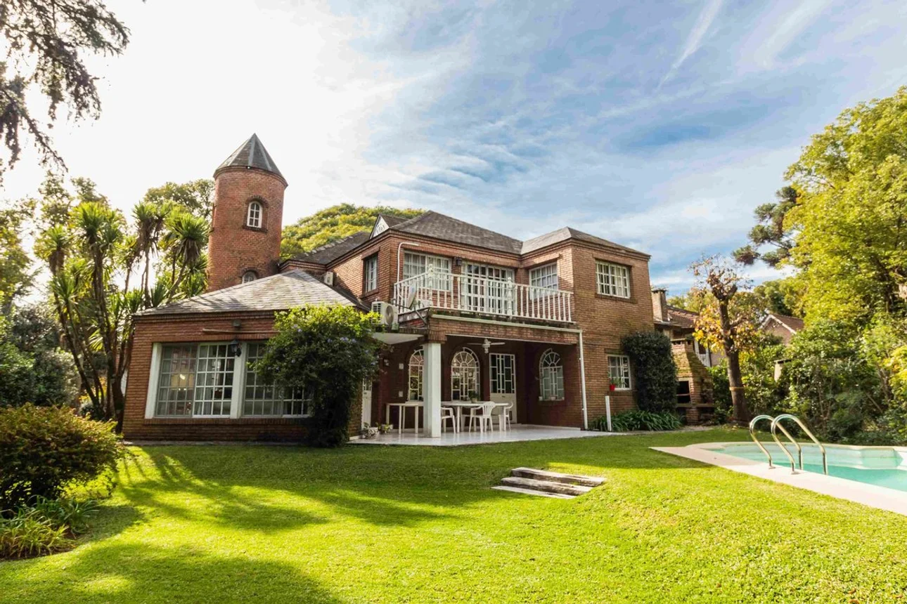 Casa de 6 ambientes en venta en Manuel Alberti, Hipólito Yrigoyen 2400