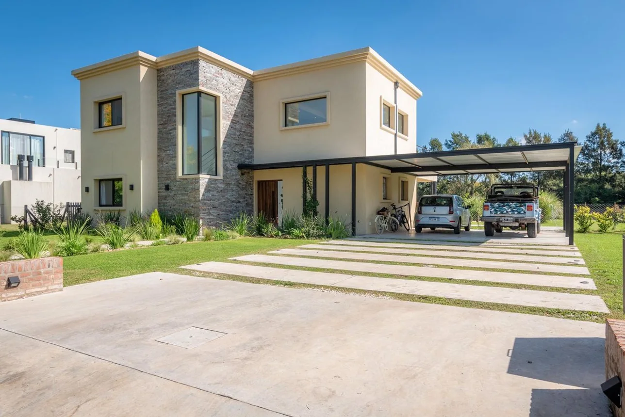 Casa en venta en General Rodríguez, foto 2