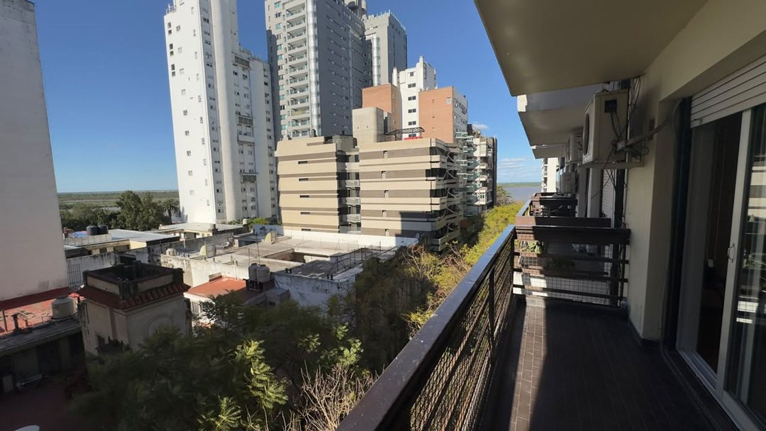 DEPARTAMENTO EN VENTA CENTRO RIO 3 DORMITORIOS