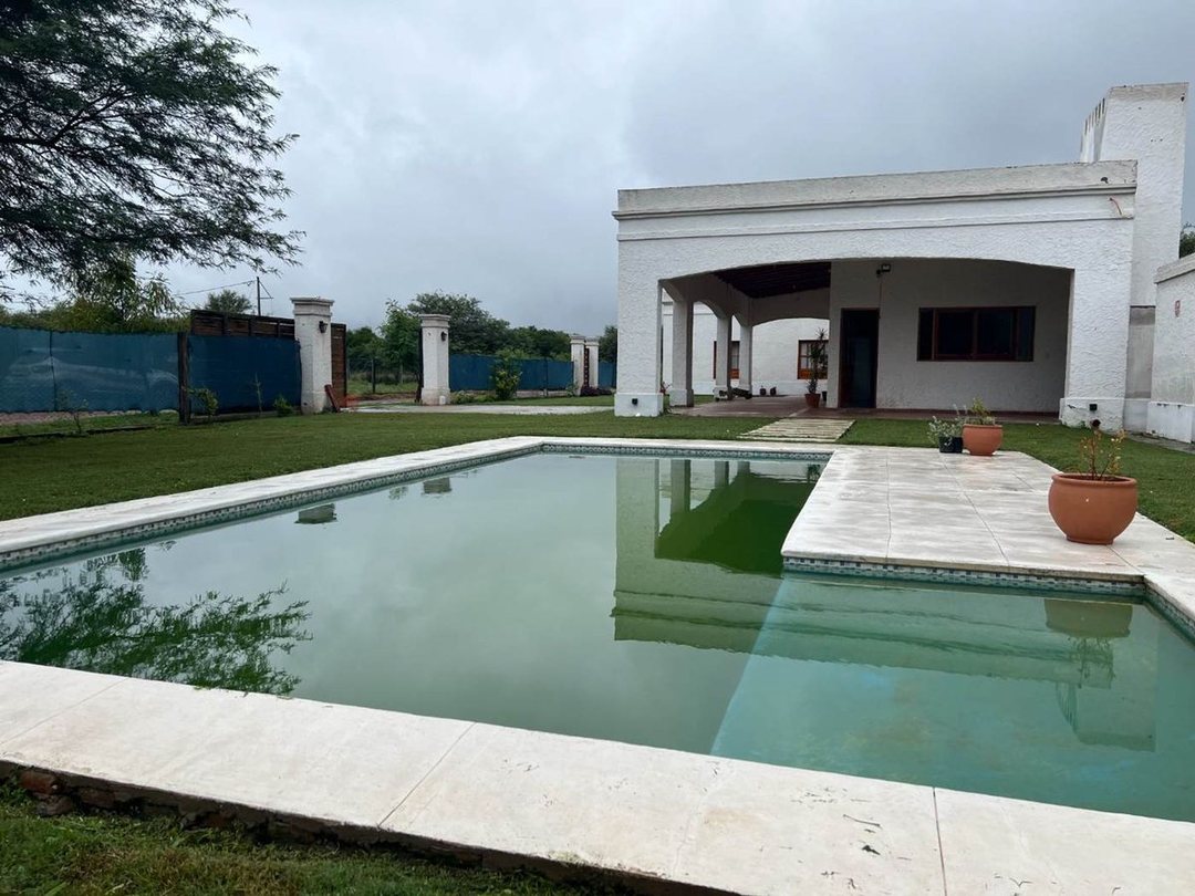 VENTA DE CASA (ZANJON)