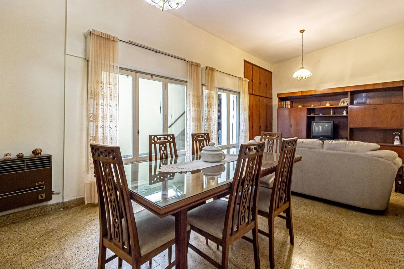 Casa en venta en Lanús Oeste, foto 2