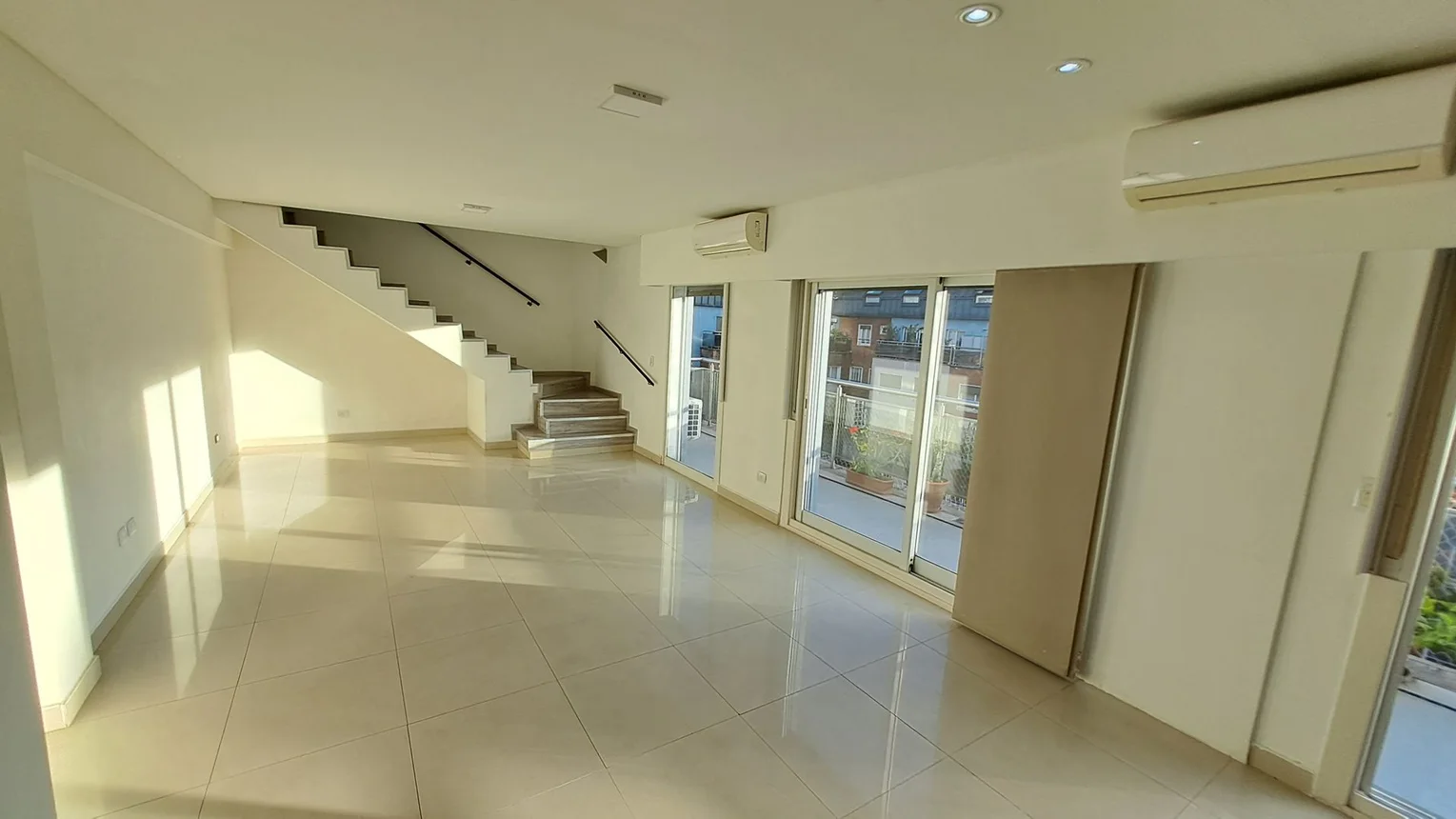 Dúplex de 3 ambientes en alquiler en Puerto Madero, Juana Manso 1100, foto 4