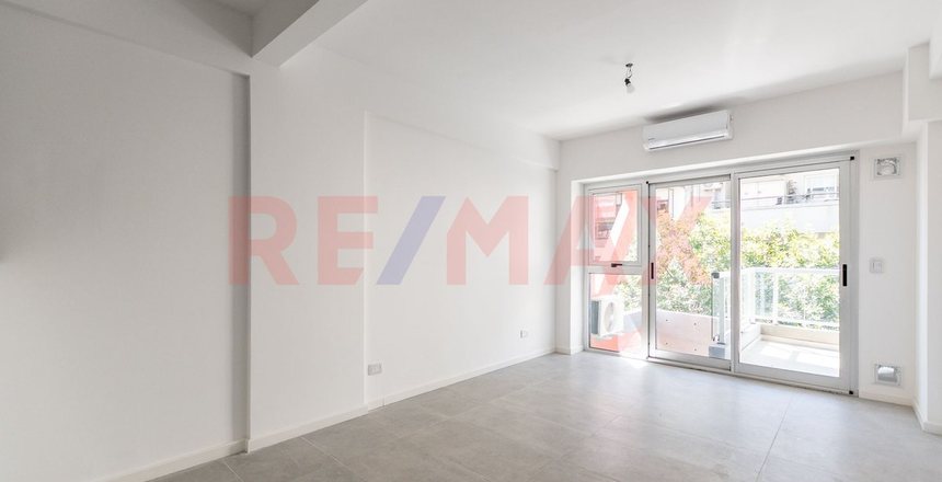 VENTA 2 AMB FLORES CON BALCON A ESTRENAR AL FRENTE