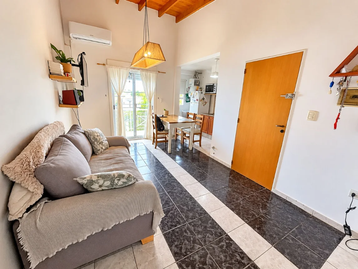 Departamento de 2 ambientes en venta en La Plata, 34 E/ 21 y 22 1300