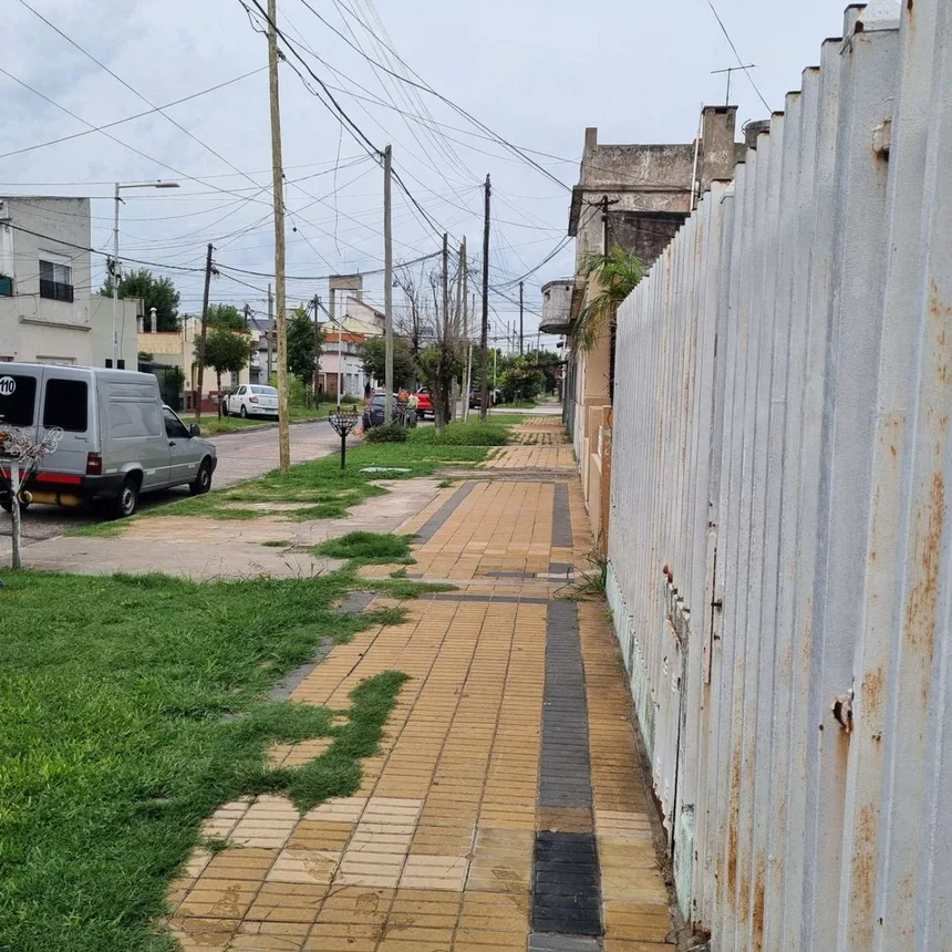 Casa de 3 ambientes en venta en Sarandí, Suipacha 200, foto 4