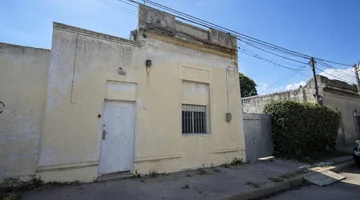 Casa 2 dormitorios en venta Belvedere con patio