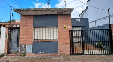 VENTA CASA 4 AMB Y 2 DPTOS JOSE.L.SUAREZ  A.C
