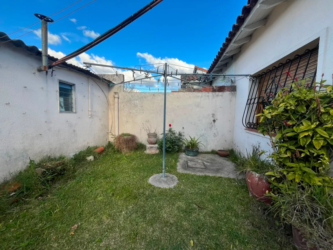 Casa en venta en Banfield, foto 4