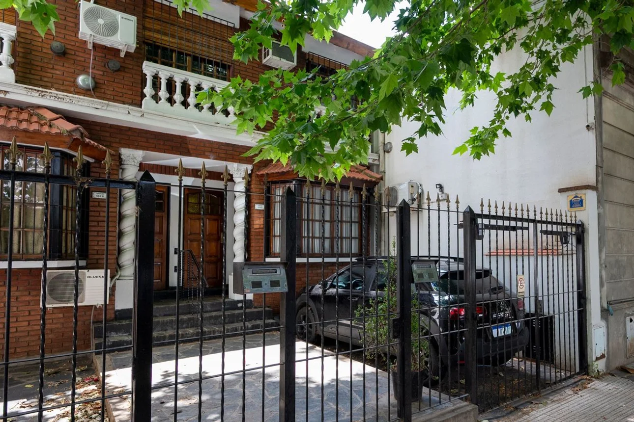 Casa tríplex en venta en Villa General Mitre, foto 2