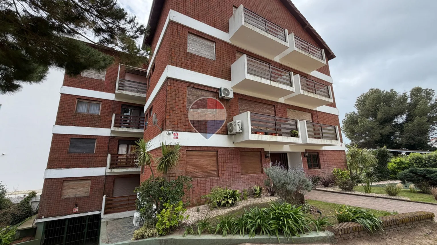 Departamento en venta en Pinamar, Del Caracol 500