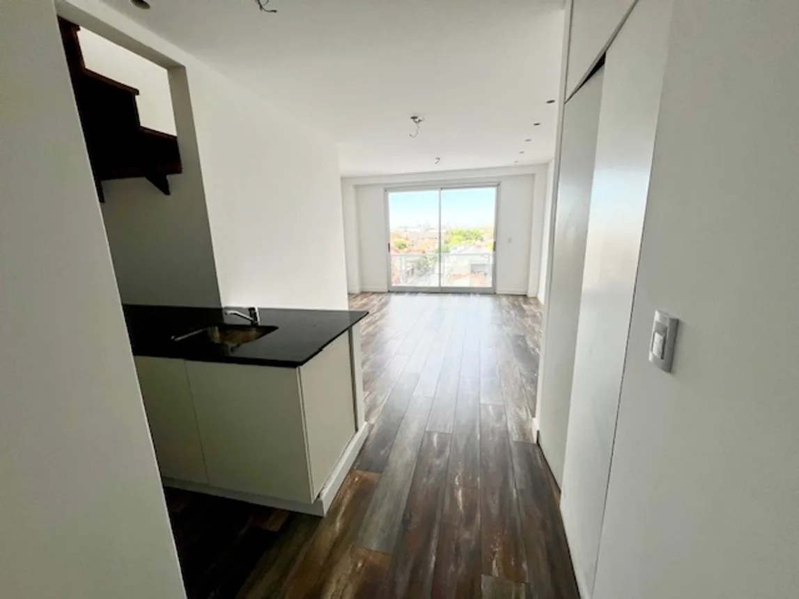 Dúplex de 2 ambientes en venta en Valentín Alsina, Presidente Perón 2800