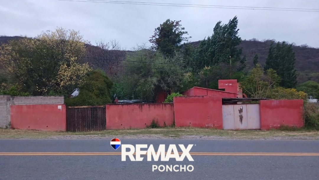 IMPONENTE CASA EN LA QUEBRADA - RUTA 4, KM 7