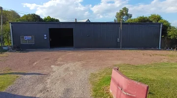 Alquiler Galpón 240 m2 a pasos de Interbalnearia