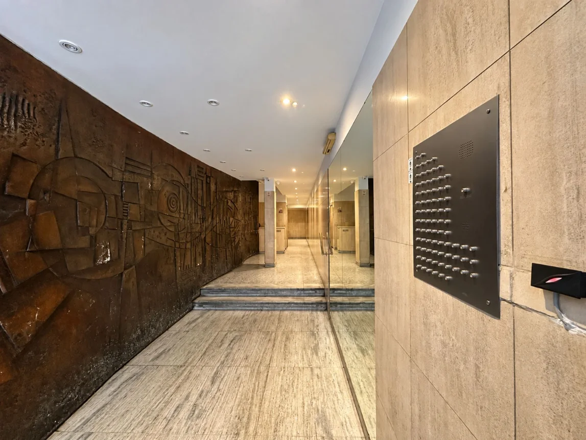 Departamento de 2 ambientes en venta en Retiro, Paraguay 1200, foto 5