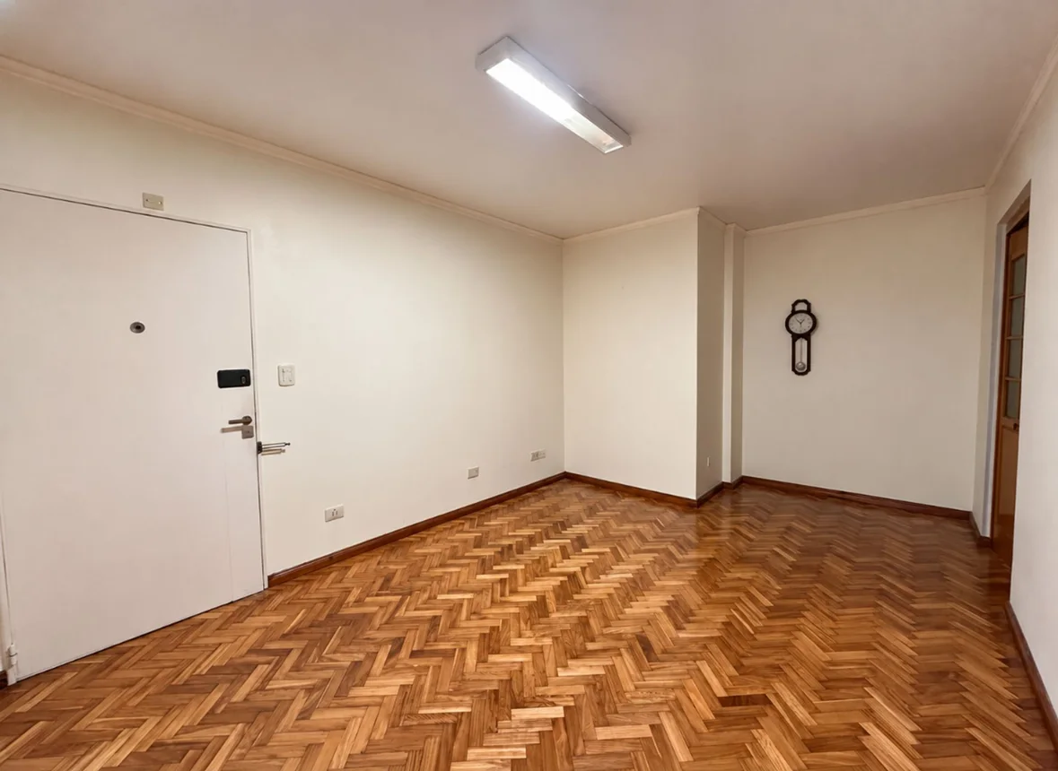 Departamento de 2 ambientes en venta en Retiro, Paraguay 1200