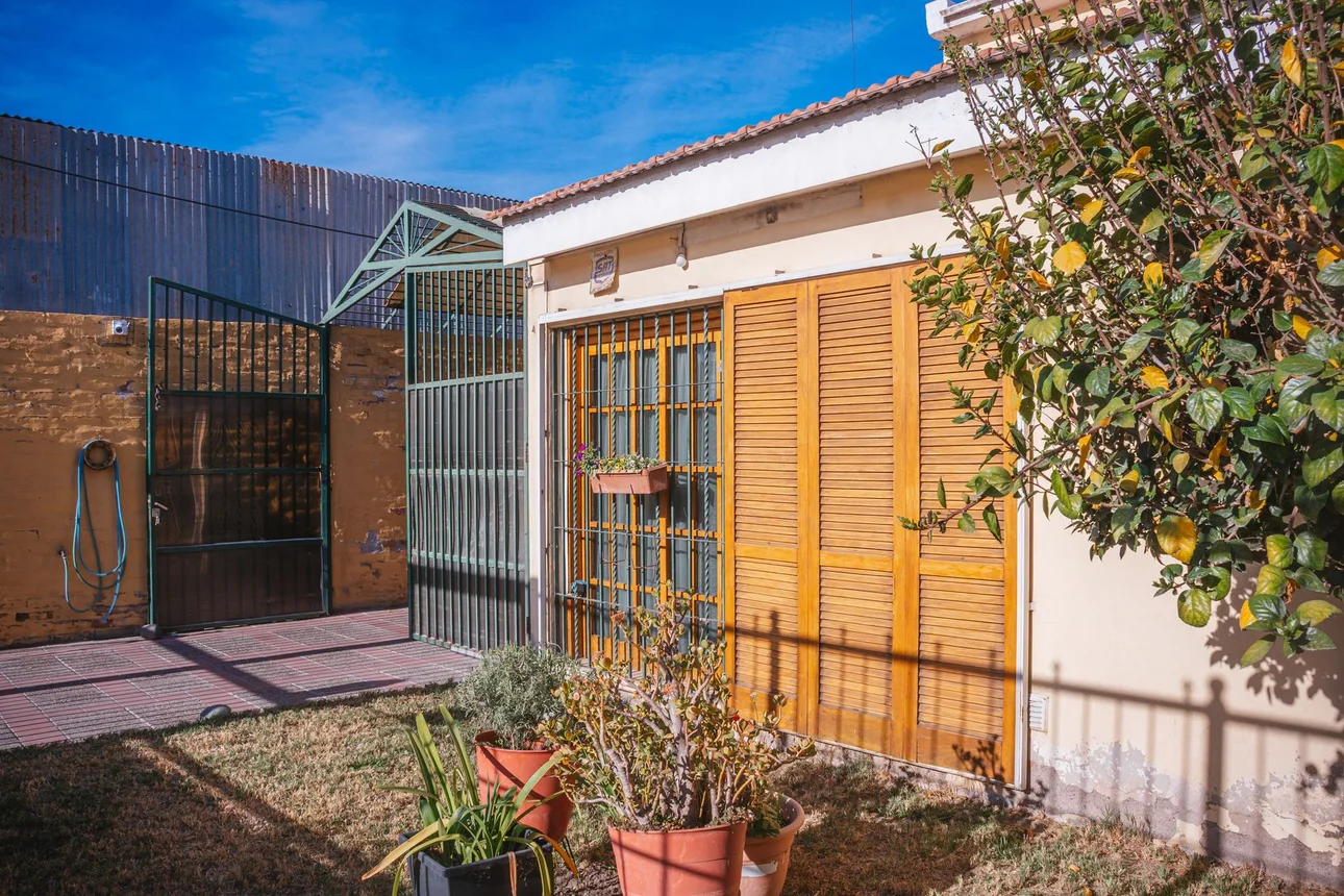 Casa de 7 ambientes en venta en Godoy Cruz, Lateral Acceso Sur 700, foto 2