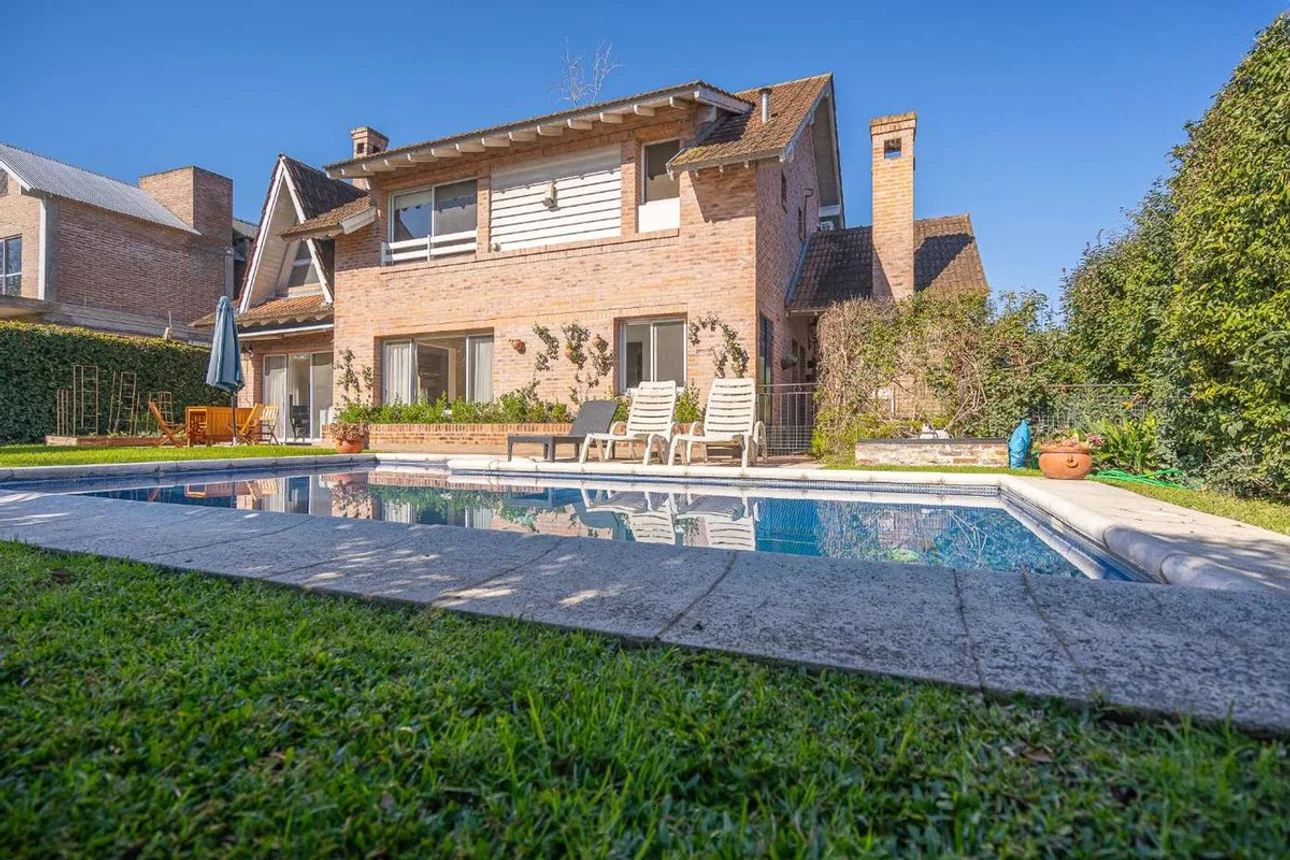 Casa en venta en Pilar