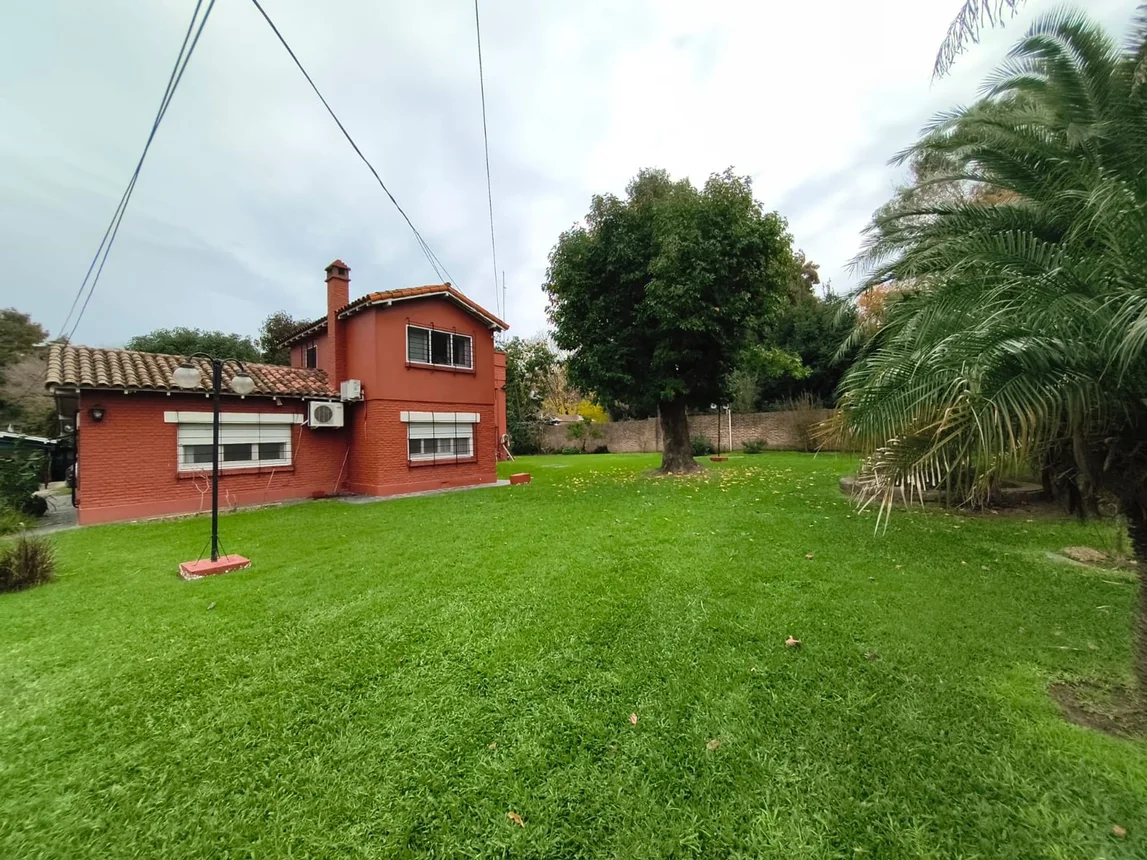 Casa de 8 ambientes en venta en El Talar, Independencia 100, foto 4